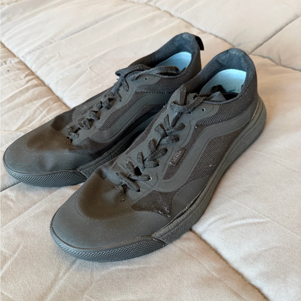 Vans Men's All-Black Sneakers